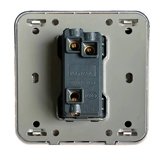 3 gang 2 way Socket