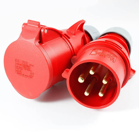 Industrial Plug and Socket 32A 3P+E