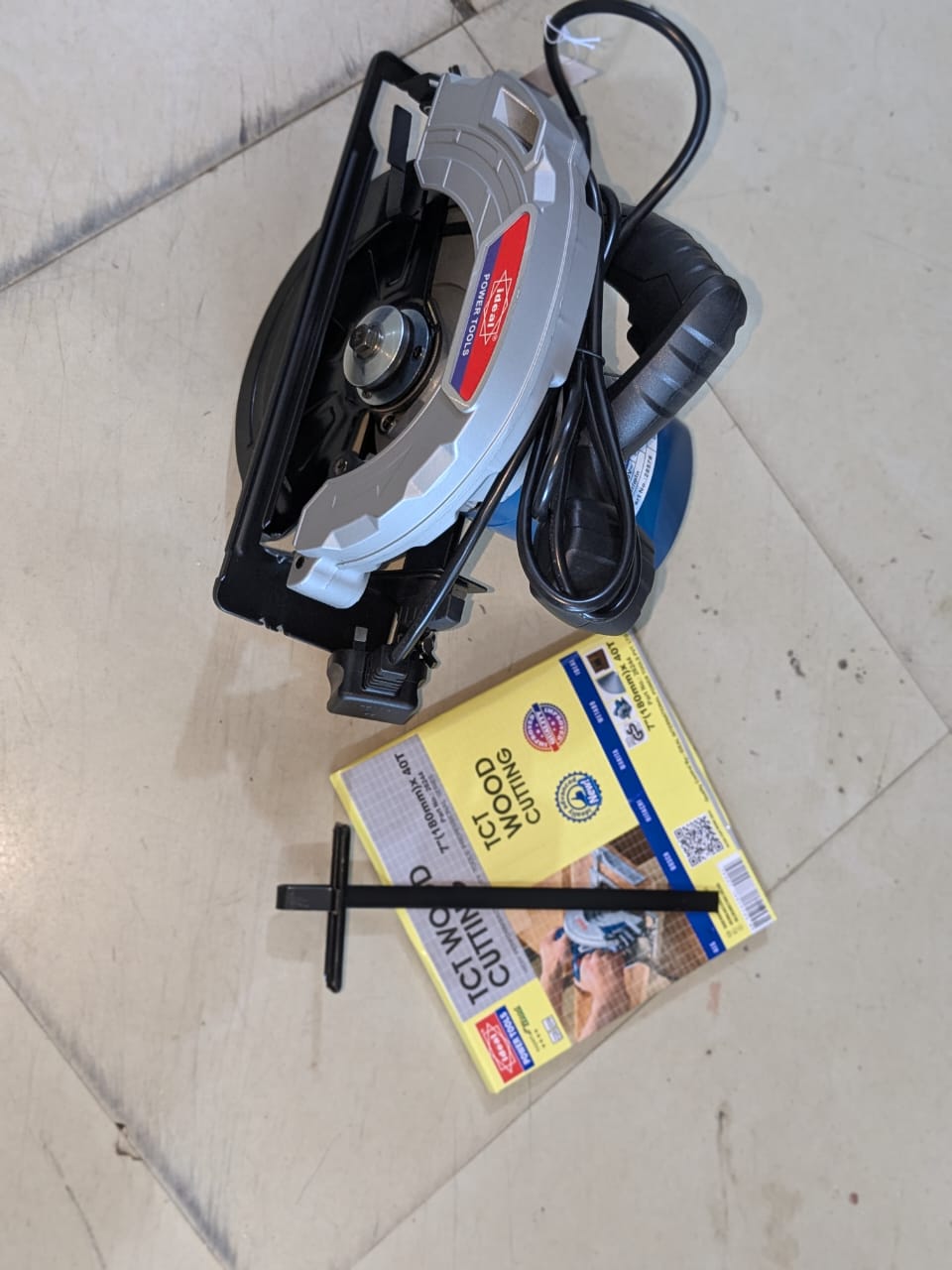 Circular Saw kubwa